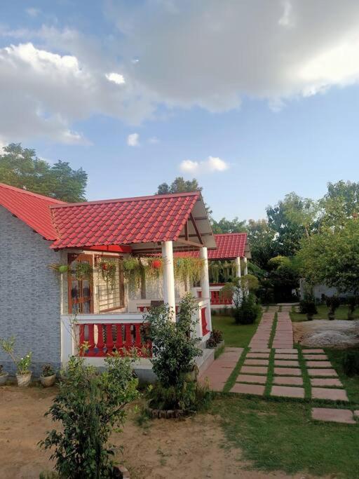 구르가온 Achal Farm जंगल में मंगल 빌라 외부 사진