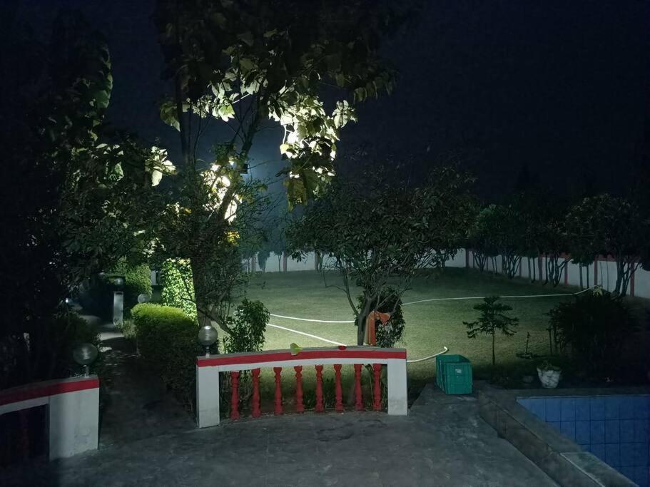 구르가온 Achal Farm जंगल में मंगल 빌라 외부 사진