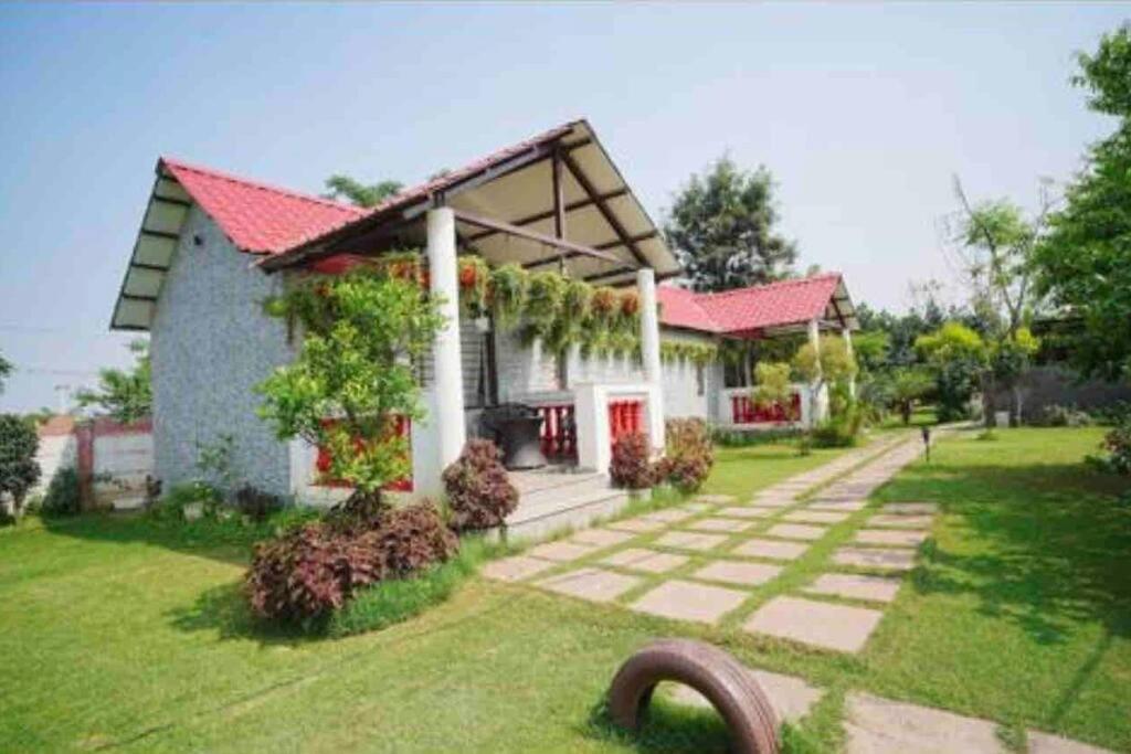 구르가온 Achal Farm जंगल में मंगल 빌라 외부 사진