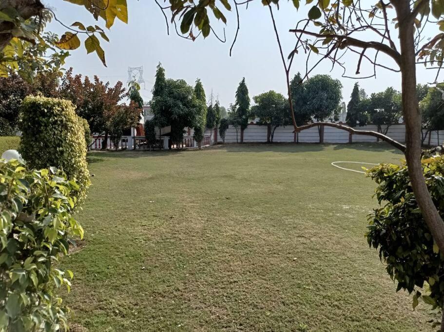 구르가온 Achal Farm जंगल में मंगल 빌라 외부 사진